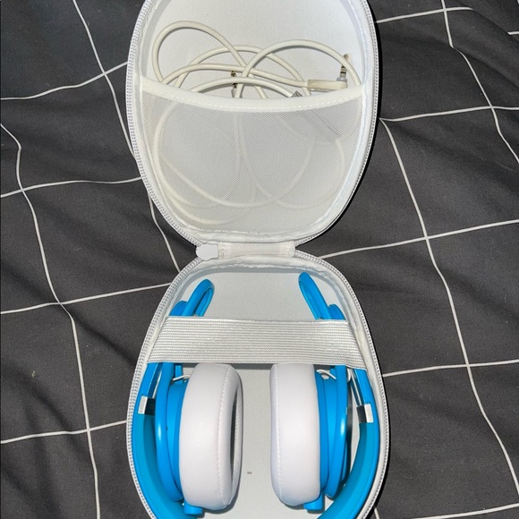 RARE Limited Edition Blue Beats by Dre Mixr Headphones - Picture 11 of 13